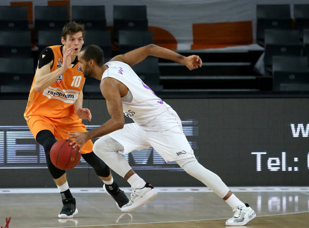 他的历史性 他的历史性