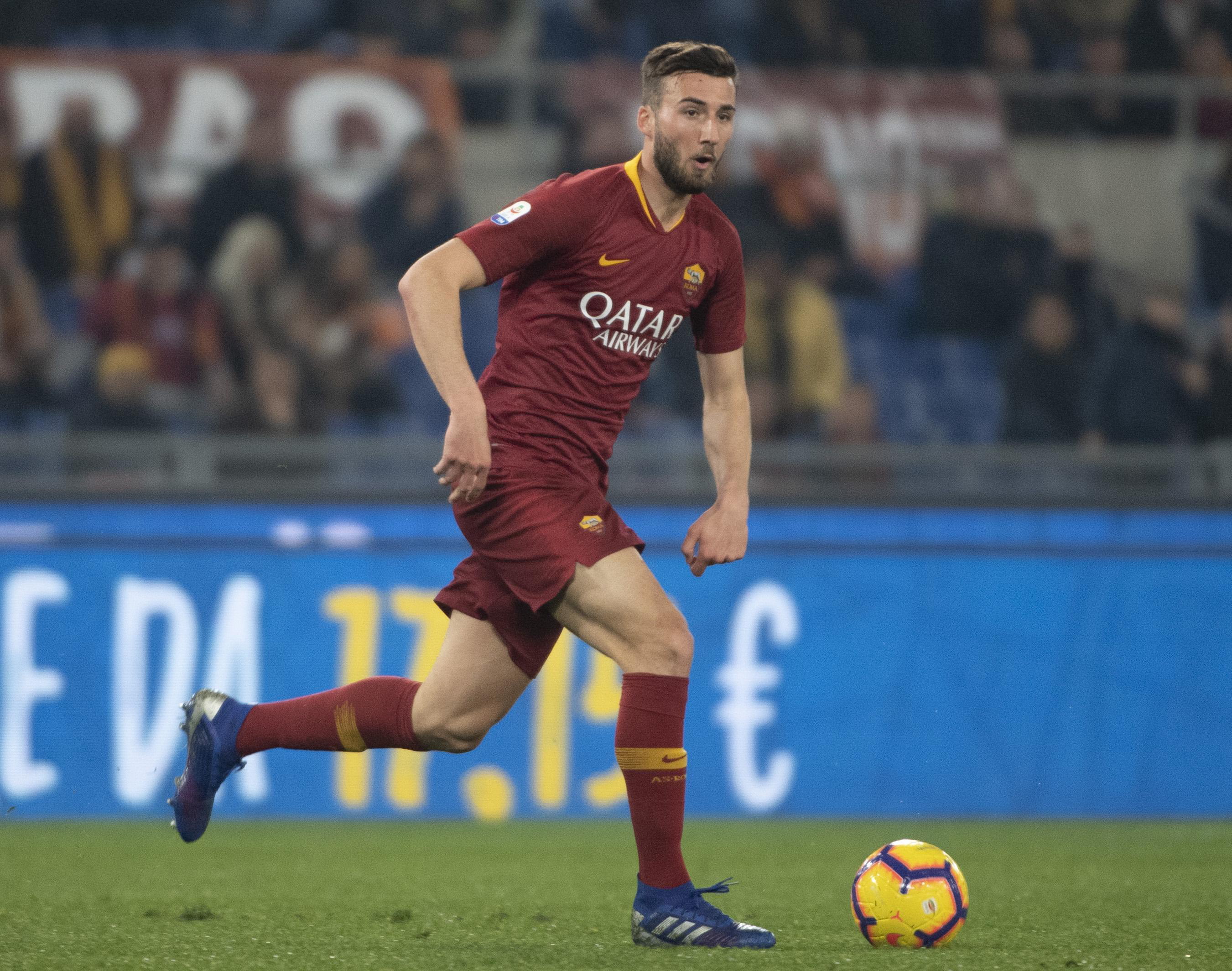 黎明映以出 黎明映以出